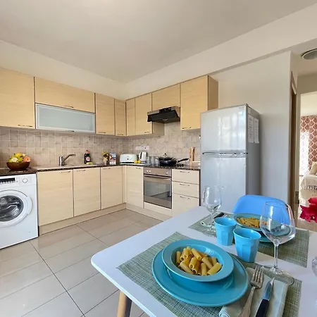 Villa Eden Nissi Front *