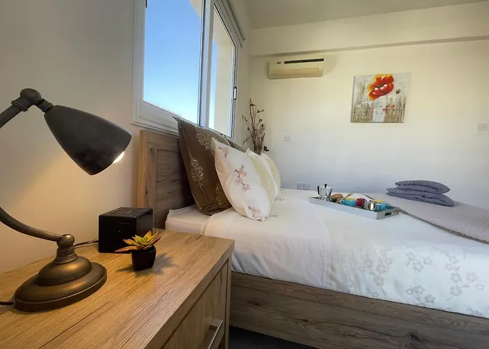 Villa Eden Nissi Front