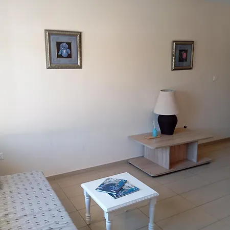 别墅 Eden Nissi Front